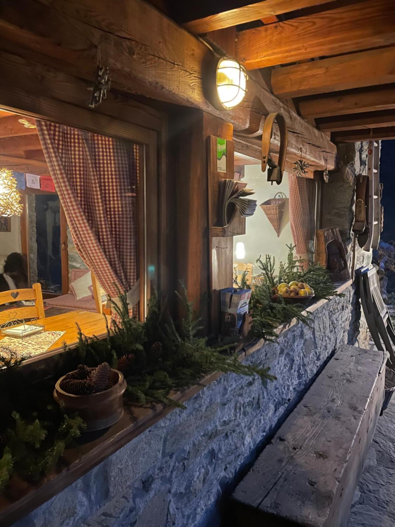 Maison De Noe Arnad Dış mekan fotoğraf